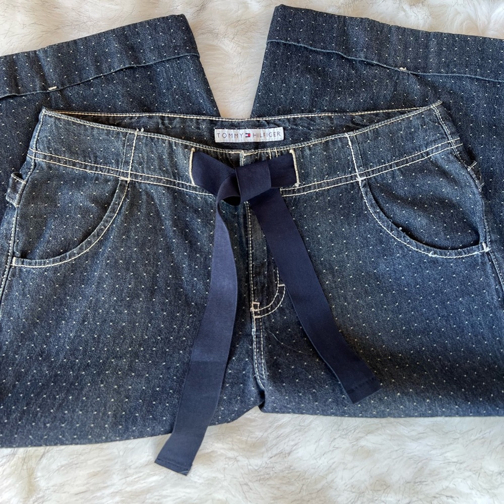 TOMMY HILFIGER capris size 8